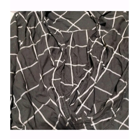 J-Jill Long Sleeve Black and White Checkered Layering Blouse Size XS - Picture 2 of 13
